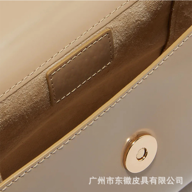 Female Packing Custom OEM 2023 new leather texture flip-cap net red handbag