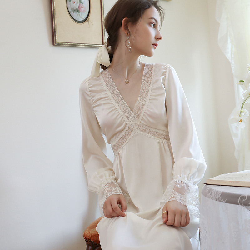 Loại đăng-ten kiểu Pháp mới, đồ ngủ cổ.