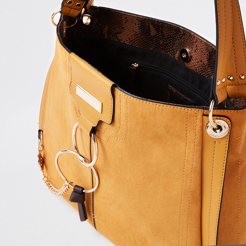 Female bag customised OEM 2023 new large-capacity handbags with a circle of five gold, one-shouldered moon bag bags