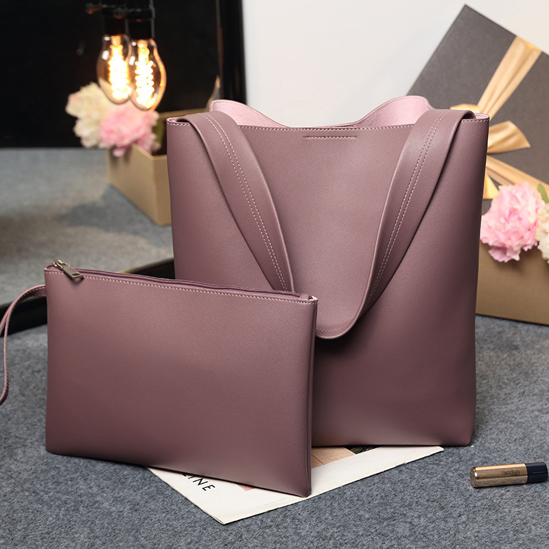 The woman's bag OEM customises a 2023 new E.S.R. handbag with two bags of bags.