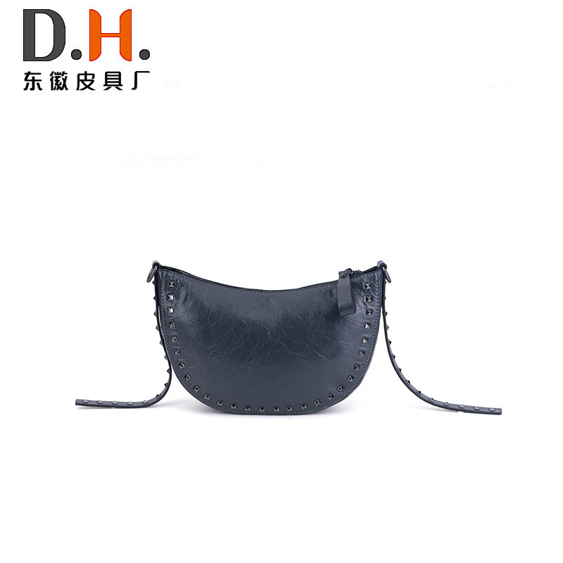 The women's package is customised as OEM.