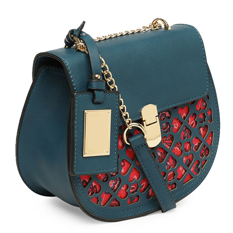 The girl bag customises OEM 2023 new fashion-coloured saddles, one-shoulder-chained buns.
