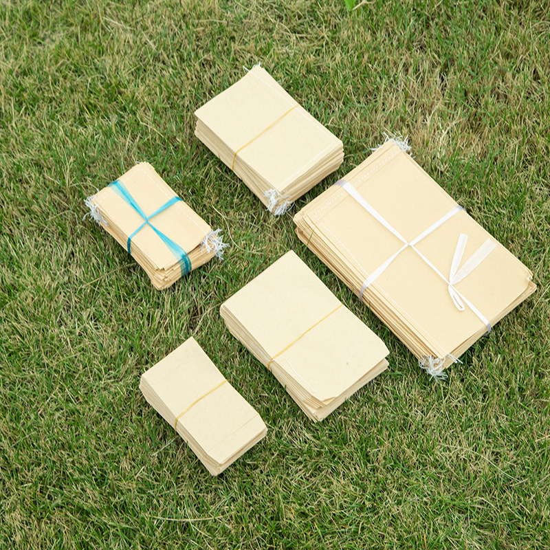 80 gram túi đựng giấy và hạt bắp lúa mì đã được bột và khâu những bao giấy sunphate