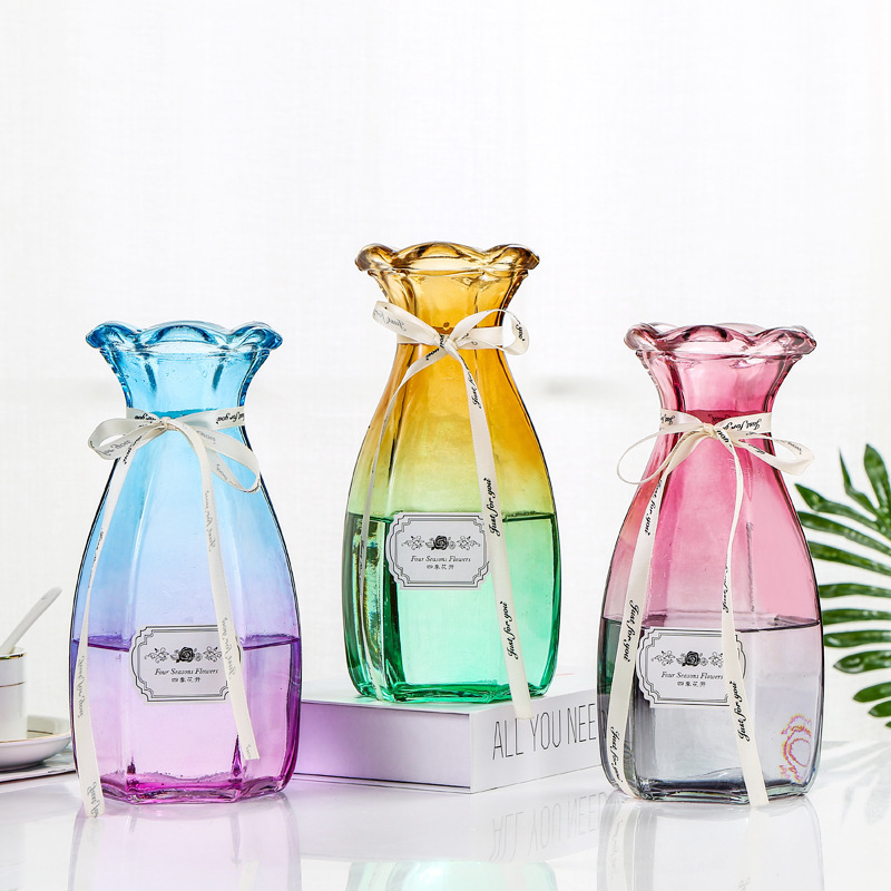 Khám phá toàn bộ cánh đồng châu Âu đơn giản với bình thủy tinh và các nhà sáng tạo Phòng sống