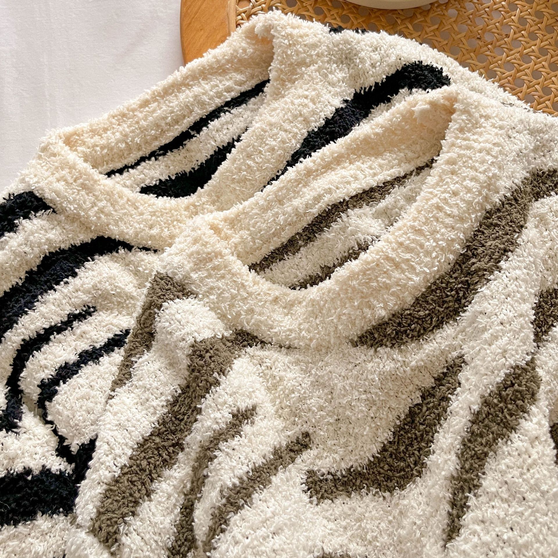 Ngựa vằn sọc, mềm mại, pyjamas trang trí và vải nhung dài, bộ đồ vải bông dài
