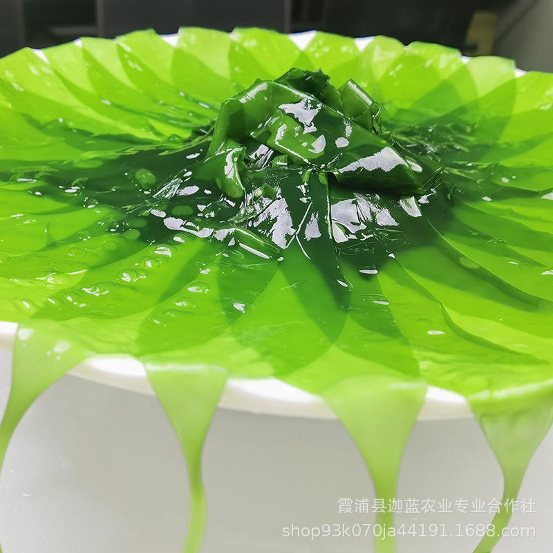 Chaipur nén nước biển với những cây non và cành cây non, còn biển với những thức ăn khô và nóng thì không thương mại.