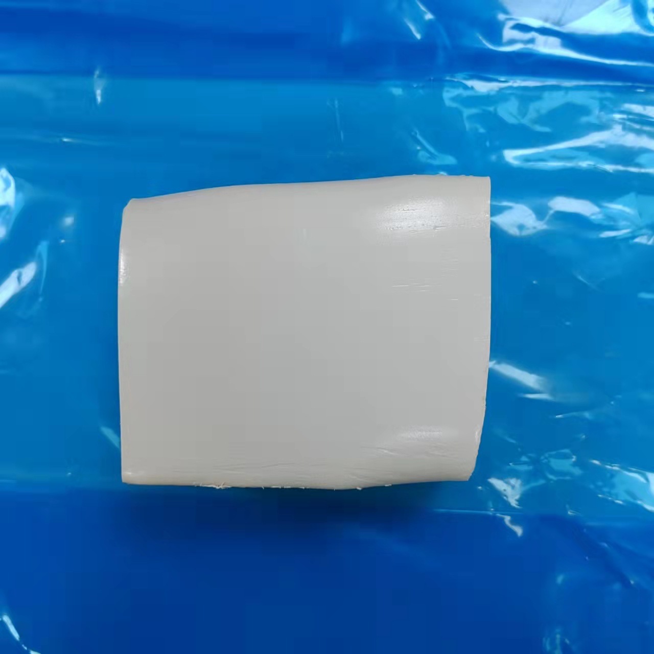 Silicon rubber is a high-temperature-resistant agent.