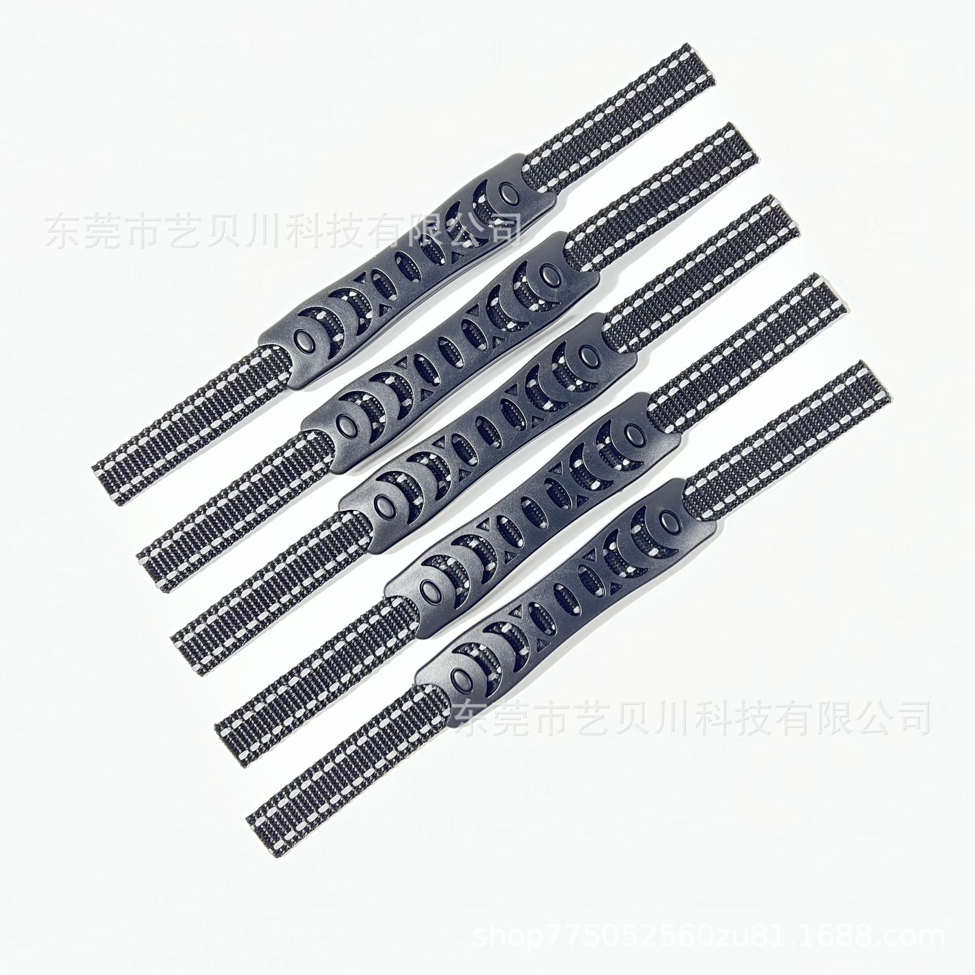 Tay yếu đuối, tay trong ba lô, tay cầm túi nhựa, tay túi xách.