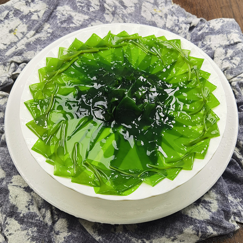 Mười kí-lô băng biển muối, mỗi gói có 500 cái chảo nóng và những chồi của những cái đai biển.