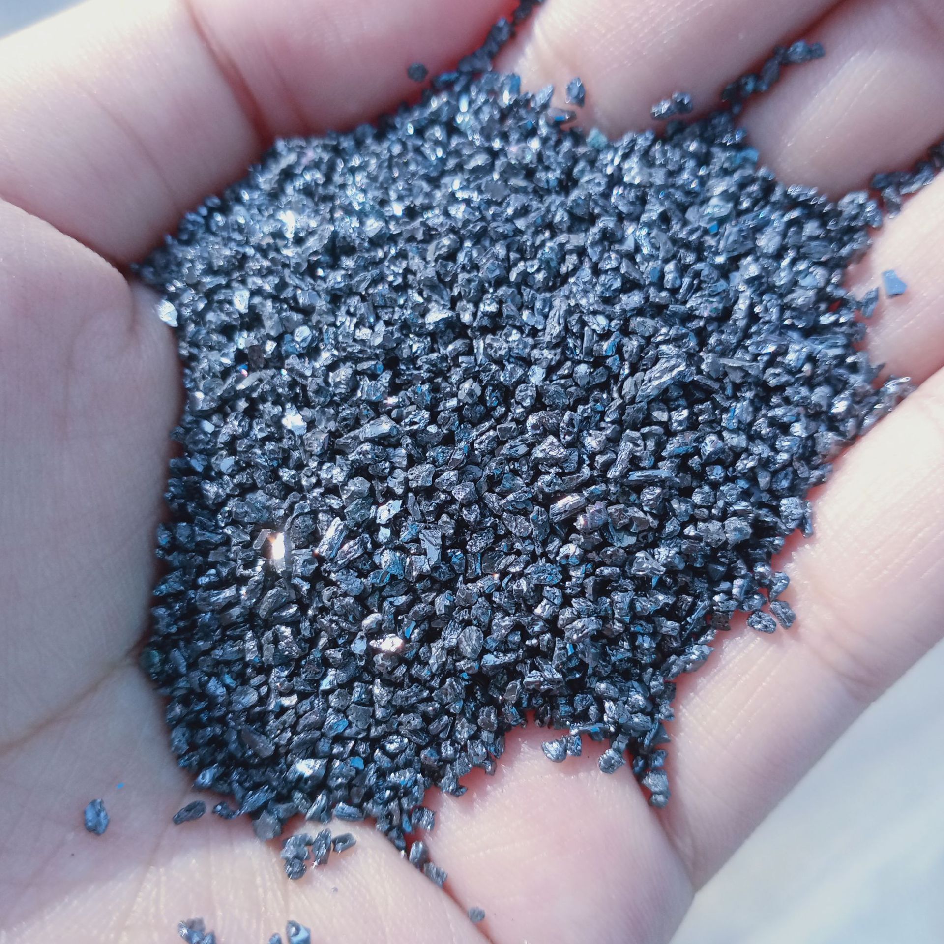 Silicon carbide, silica silica black, high-purity crystals, sand grinder processing material, full model.