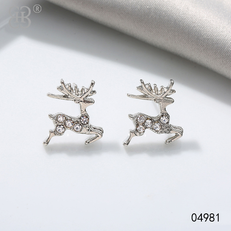 New alloy moose ear nails, Korean-style chimpanzee pearls, simple moose jewelry earrings.