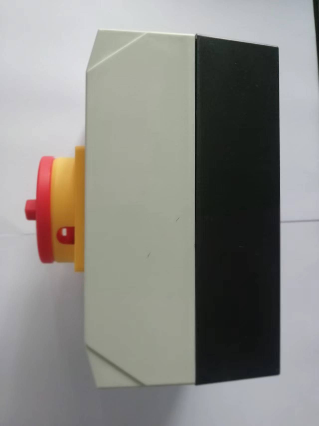 Small wholesale outdoor protection, MXP 3 wind switch.