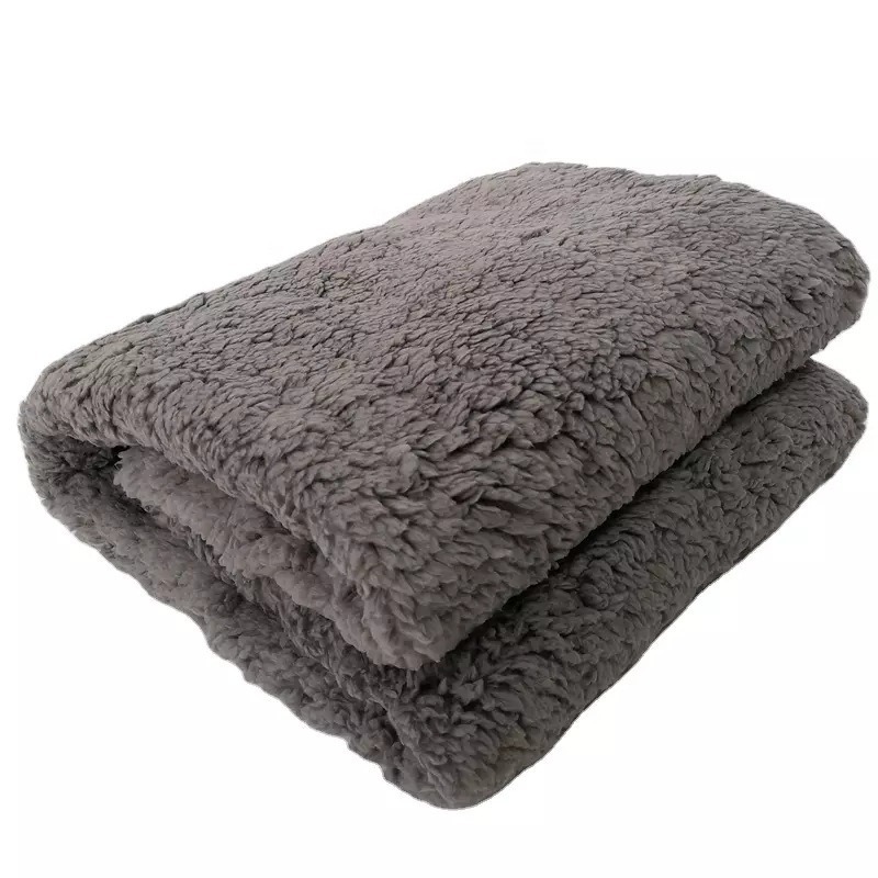 New car 12v heat blankets are suitable for the fall and winter season.