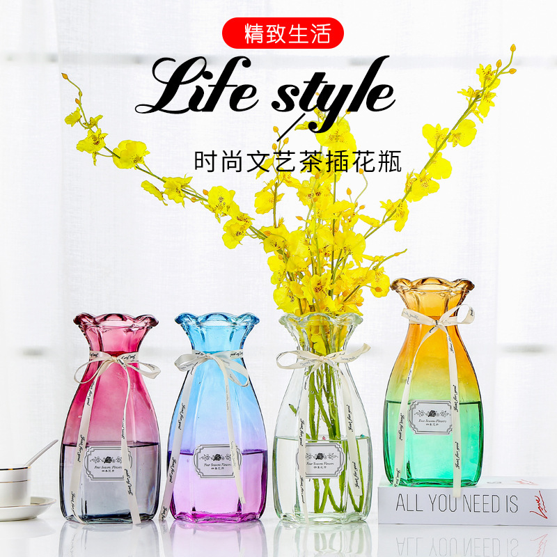 Khám phá toàn bộ cánh đồng châu Âu đơn giản với bình thủy tinh và các nhà sáng tạo Phòng sống