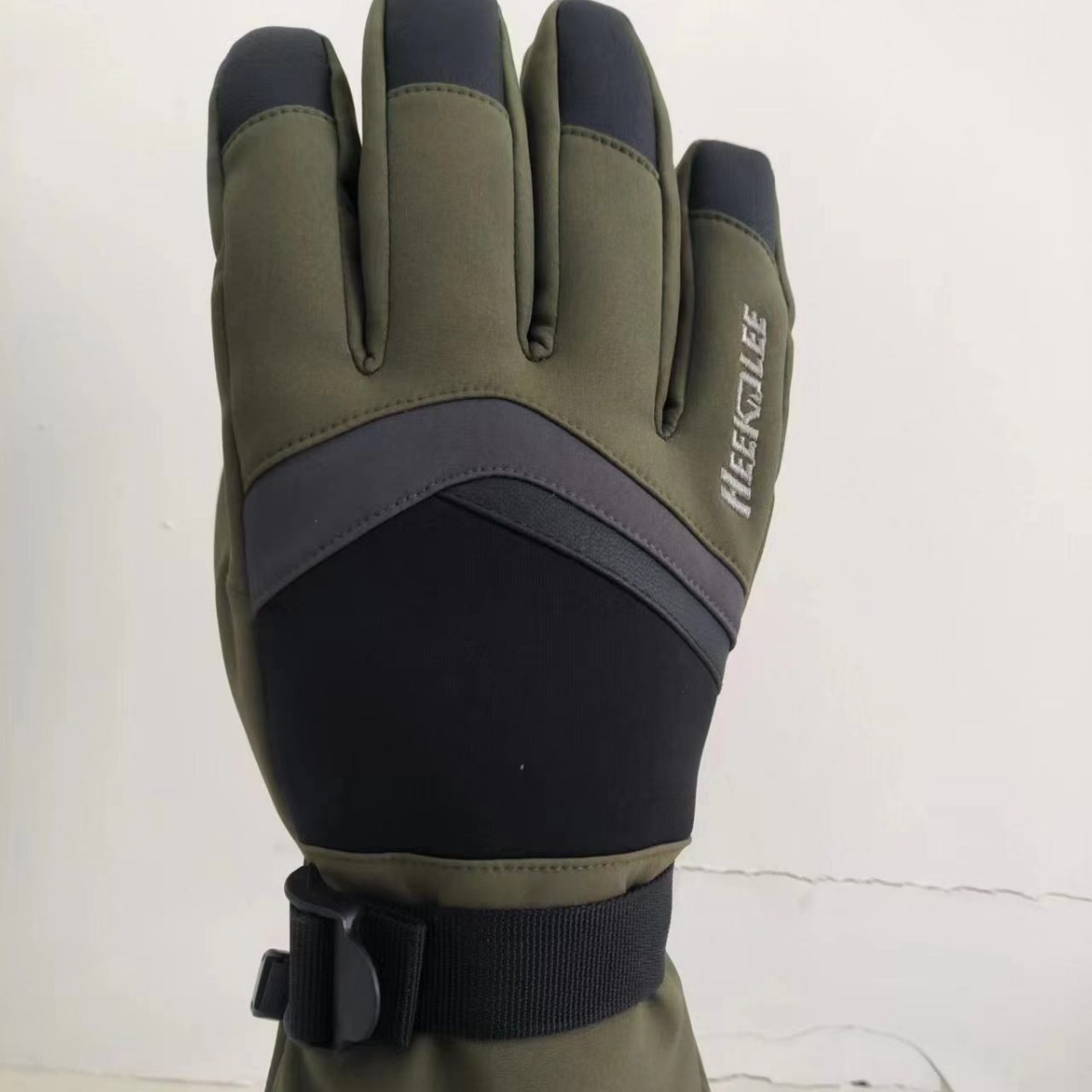 Ski gloves, two fingers for both men and women.