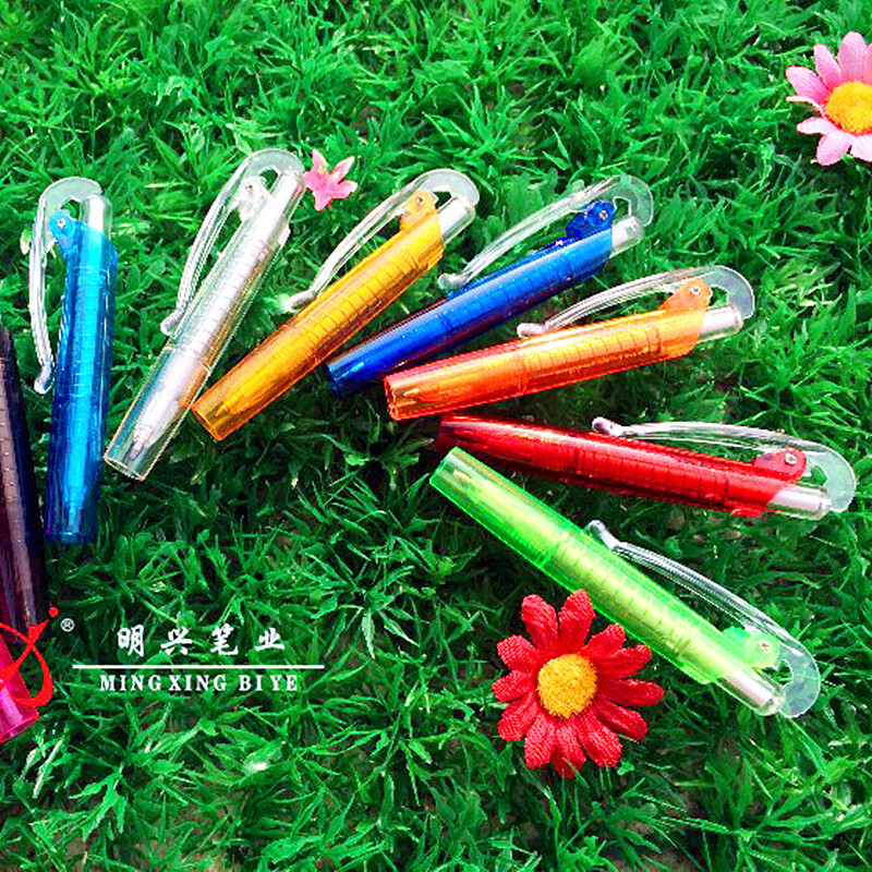 When the factory sells prawn pens and hot-selling creative plastics, sign short pens and notebooks with mini-ball pens.