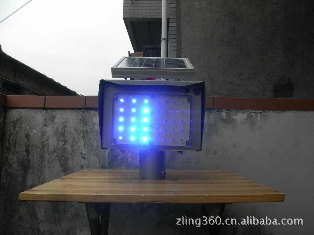 Supply of UF-SWF52 solar LED flashlights.