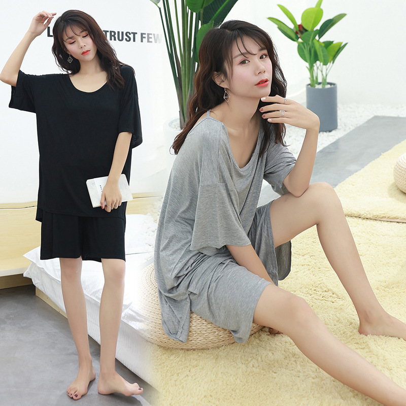 Kho chứa thuốc mùa hè chứa 200 pound quần đùi, quần đùi, quần đùi, áo thun.