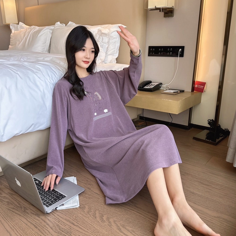 Một chiếc xe lặn hai mặt mới vào mùa thu và mùa đông.