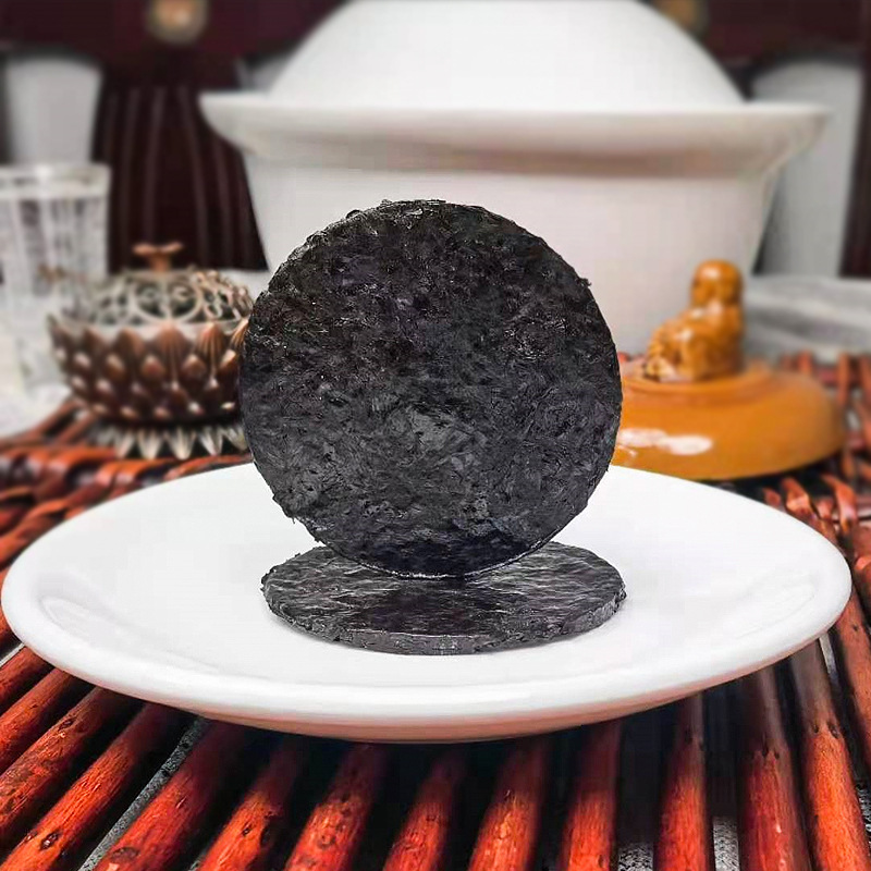 Giá của dưa muối một bao với dưa muối đặc mà không có cát.