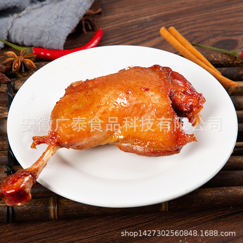 12 duck legs with sauce, duck halogen, duck leg, frozen and semi-cooked.