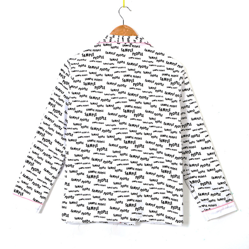 Hai bộ pyjamas Hàn Quốc cho mùa hè còng tay dài, tất cả Men-Men-Men-Men Pyjamas.