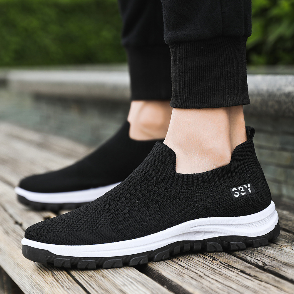 Customize a big one-legged man's Autumn Socks, air-trapped, high-weave shoes to walk and relax.