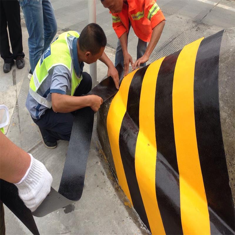 Pre-formed warning belts for smoothing and indelible high-speed billing island head security alerts