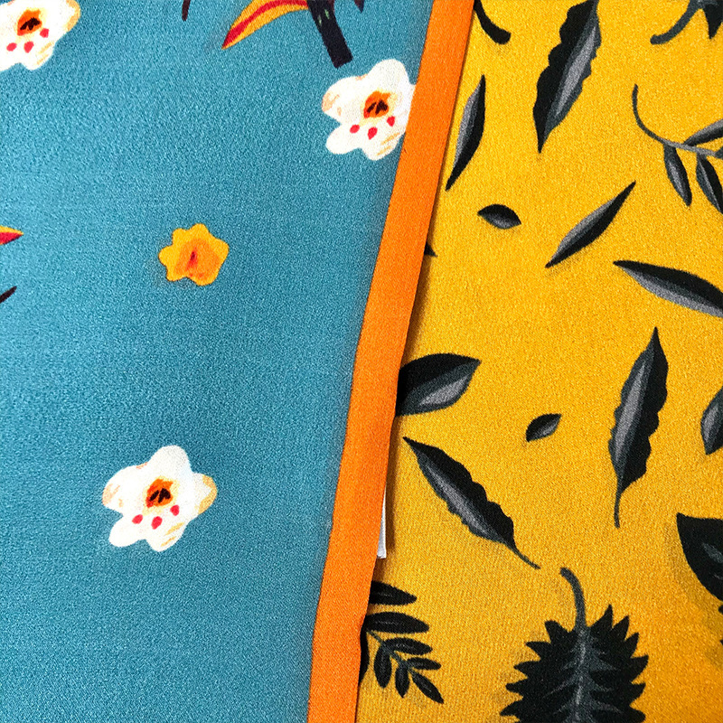 Chiếc Scarves xoắn ốc, chiếc xe trượt của đoàn hù dọa xoắn ốc.