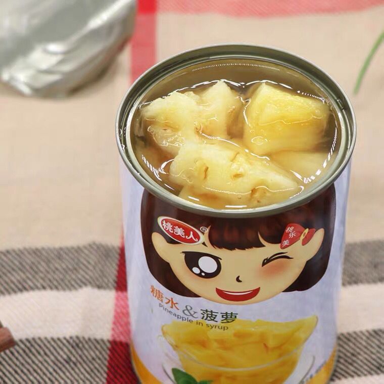 Fresh sugar pineapple cans 425 x 12 full cans of canned fruit baked from the canned factory.