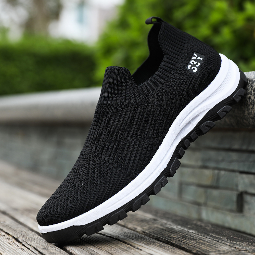 Customize a big one-legged man's Autumn Socks, air-trapped, high-weave shoes to walk and relax.
