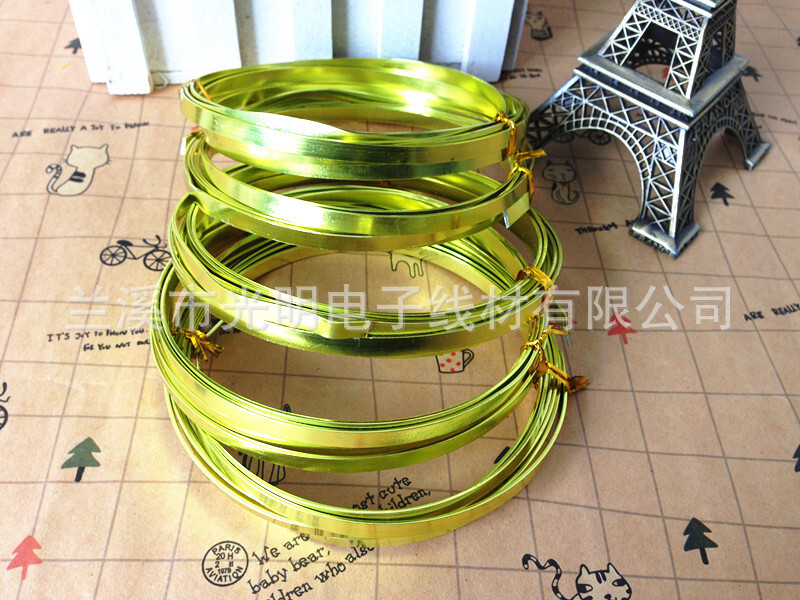 Thông số kỹ thuật oxit phẳng màu 5,0 mm * 1,0 mm dễ uốn cong và dễ đứt Tự làm dệt thủ công