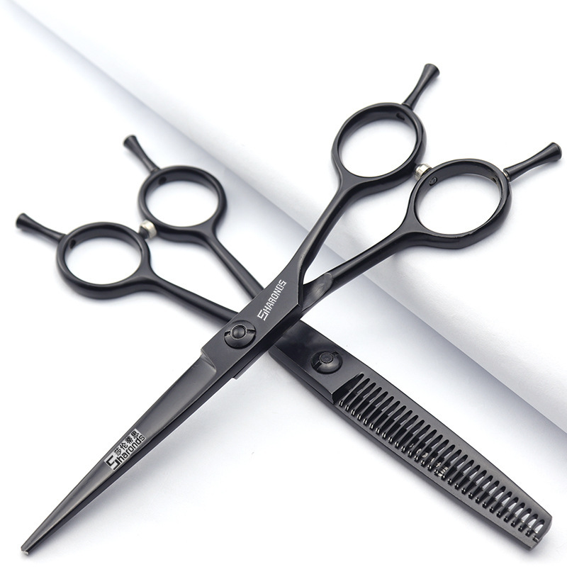 A hairdresser with a six-inch hairdresser set and a thin tooth cutter.