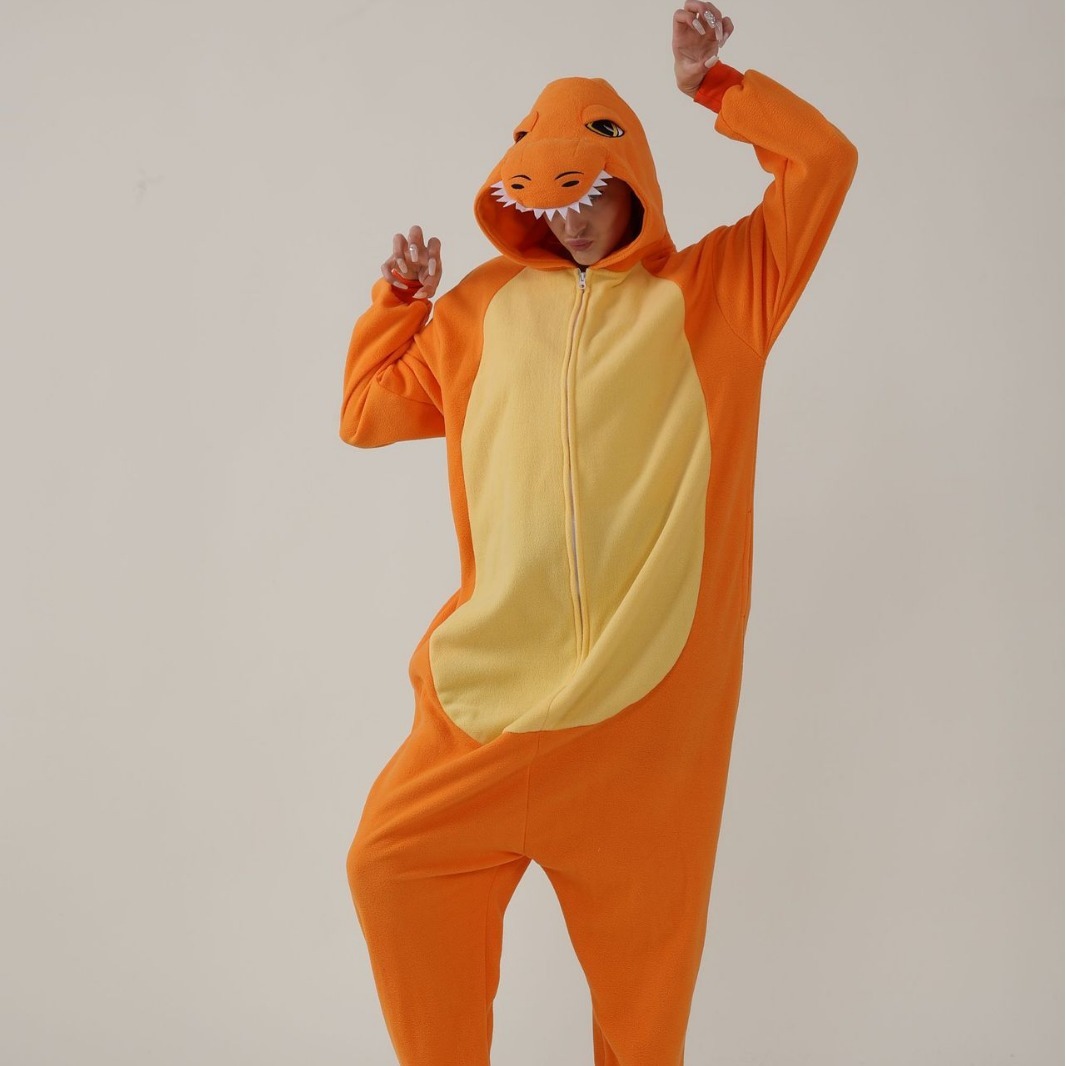 Sự phân phối chéo của các cặp vợ chồng Halloween trưởng thành có nhiều màu da thú.