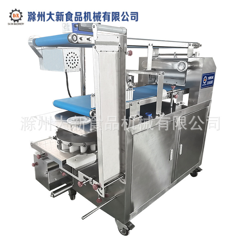 Thỏ con của Guangxi, một con thỏ bạch kim.