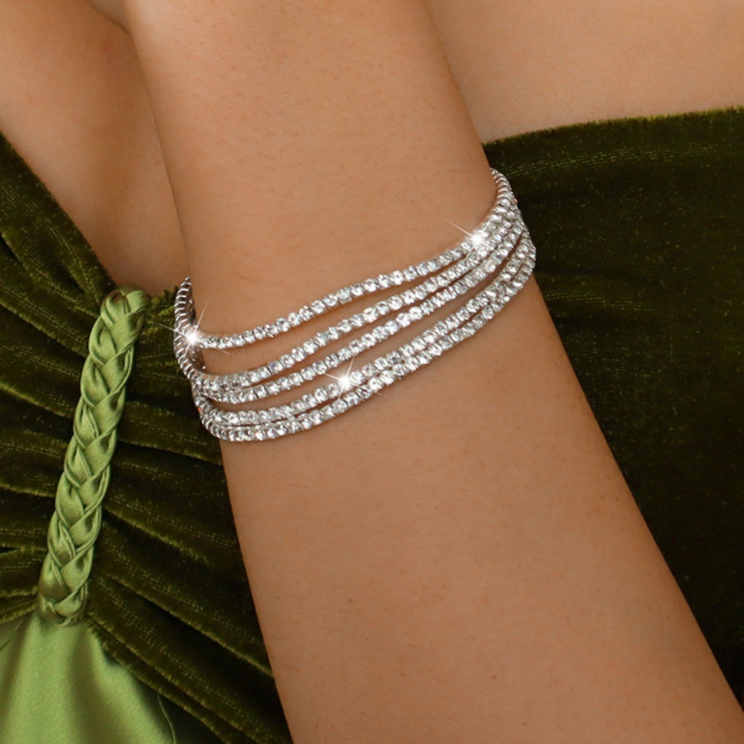 The U.S. and the U.S. across the border are wearing a multilayered ballistic wedding bracelet.