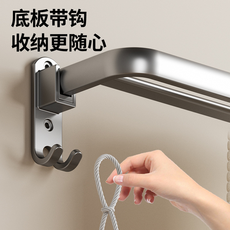 Các cột bồn cầu gấp lại mà không có lỗ trong khăn tắm cho một cái nắp gấp đôi không gian trong phòng tắm.