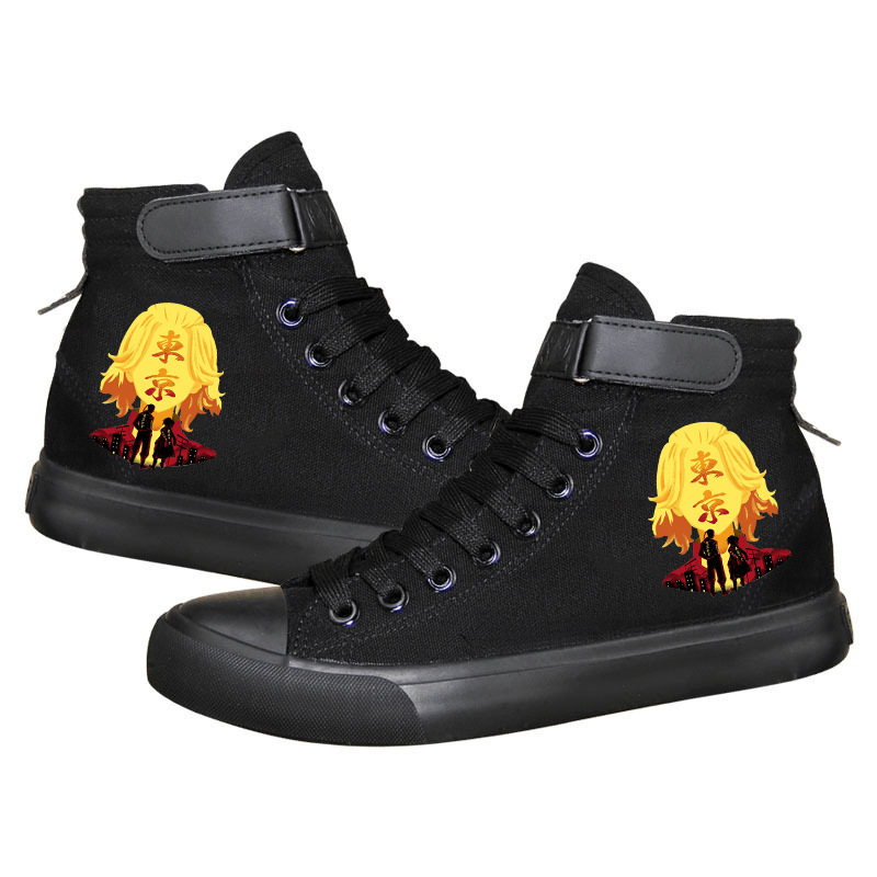 Tokyo's revenge shoe, Manjiro's magic trick, and he's got a new shoe.