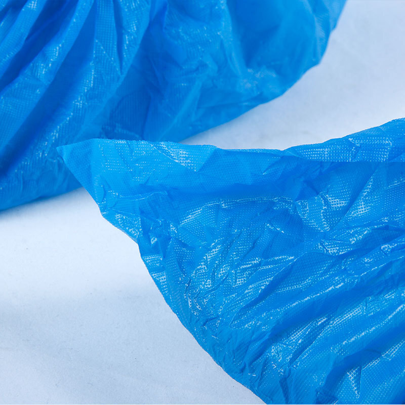 The manufacturer's spot distribution plus 4 grams of blue one-time CPE plastic shoe sets for housekeeping.