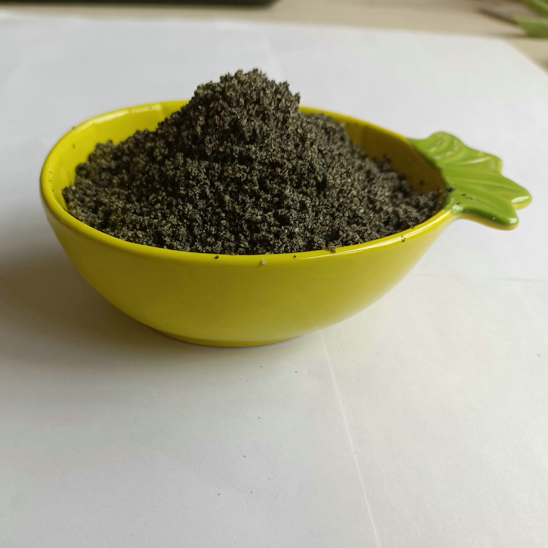 Nhà máy cung cấp thuốc súng đen, chất lượng thấp và bột khô.