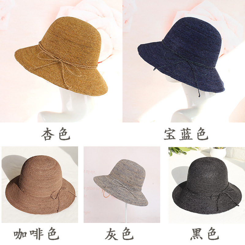 The Straw Hat Girl's Summer Hand with the Laffith Hat, the 8CM female sunshade, can fold the hat.