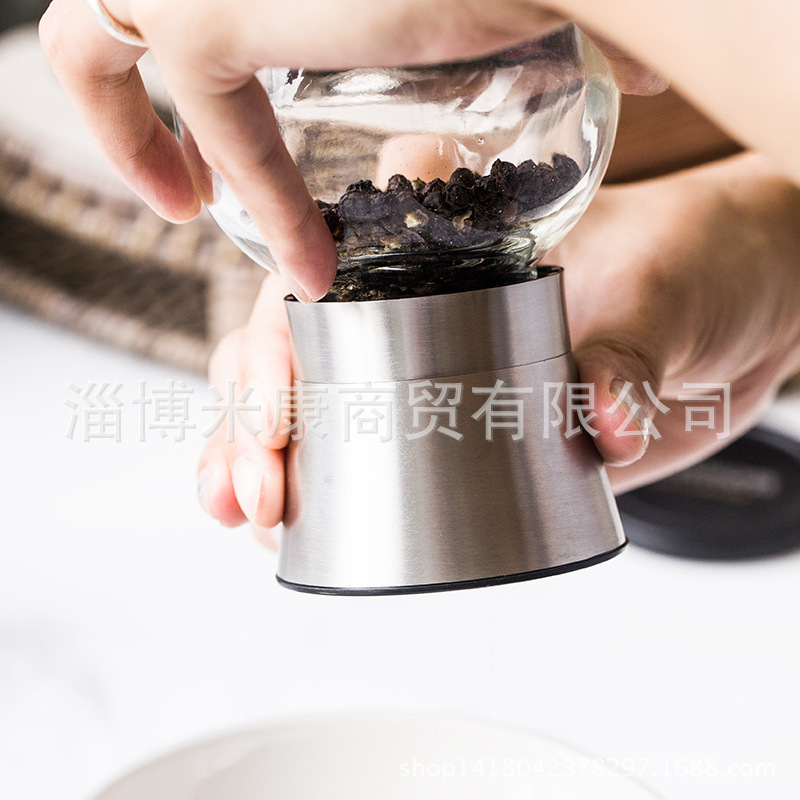 둥근 분쇄기의 공급 200 ml 스테인레스 스틸 페퍼 그라인더, 그라인더 페퍼 분말, 수동 세라믹 코어.