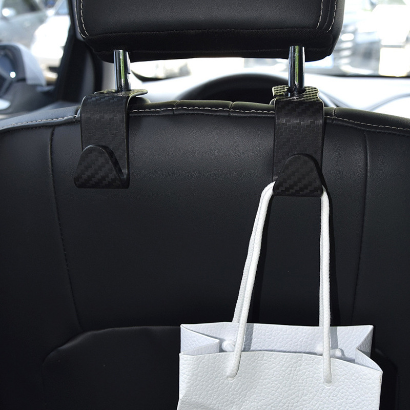 Cars tie their backs to their backs and hide their backs.