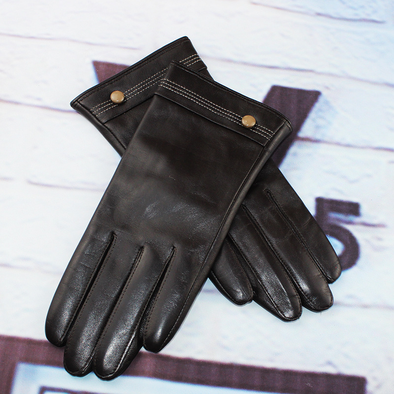 Whole-time gloves for the women in the autumn winter.