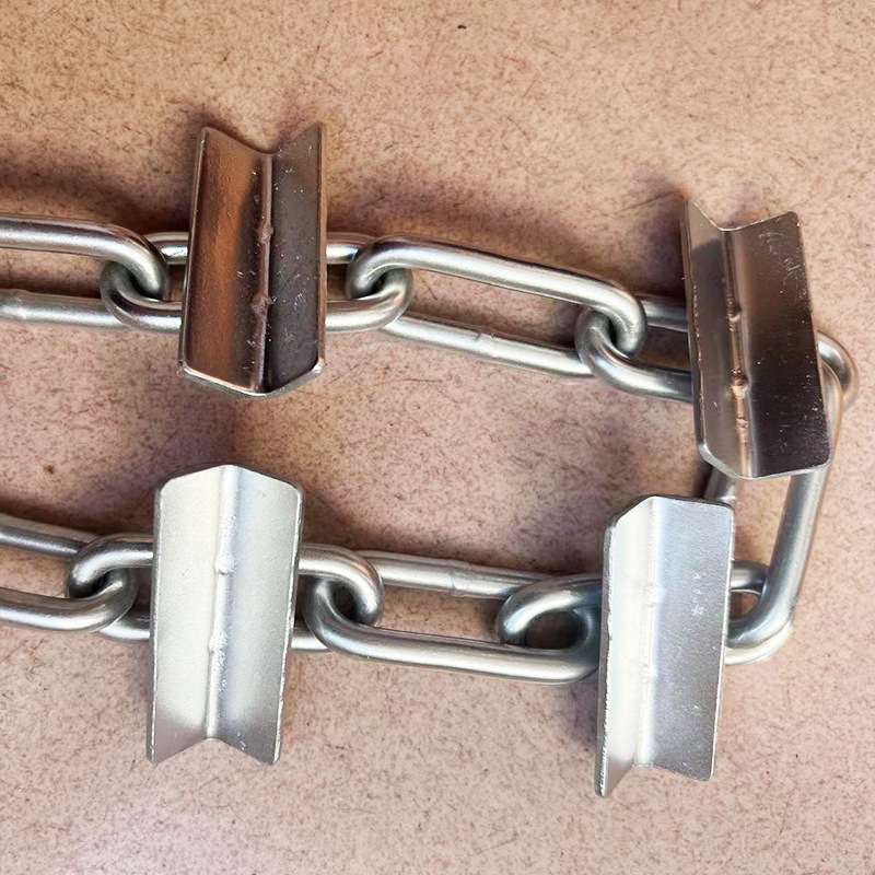 The factory's chicken farm transporter chain, the chicken iron chain, the sink shaving chain.