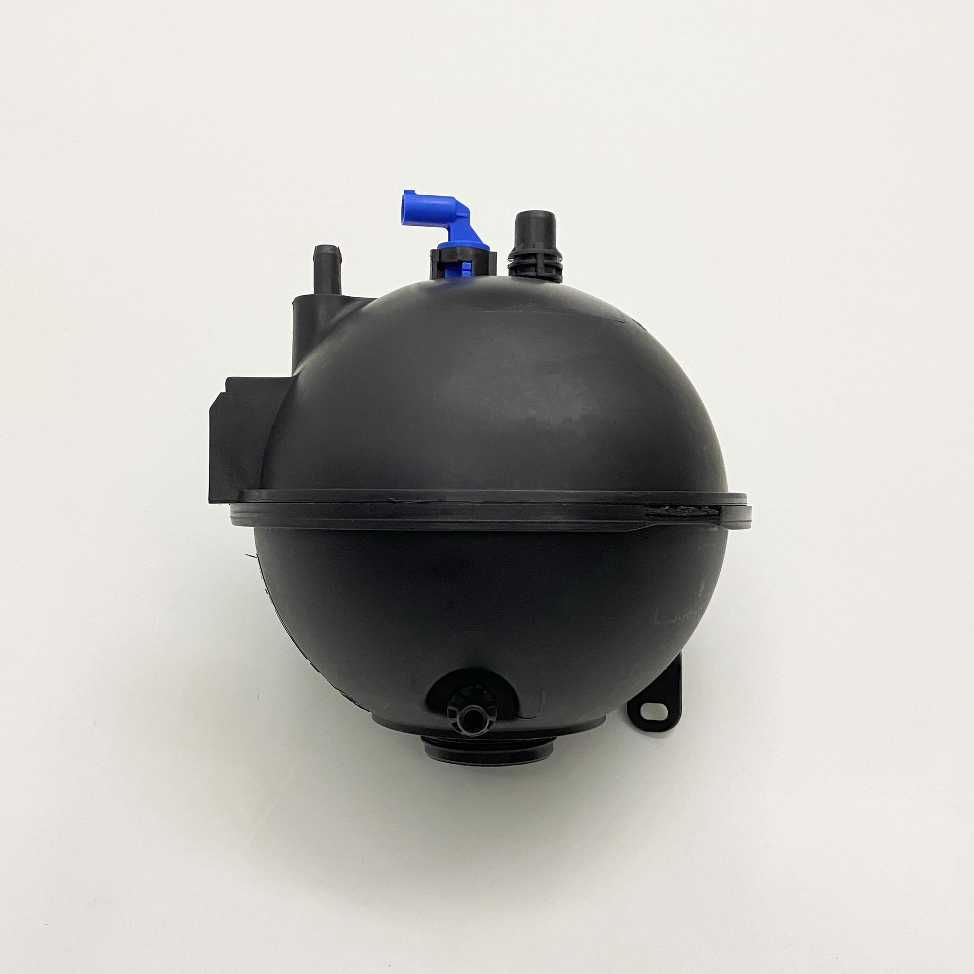 STZT 1718616418 Inflating water tank Paying pot Applies BMW X3 (F25)