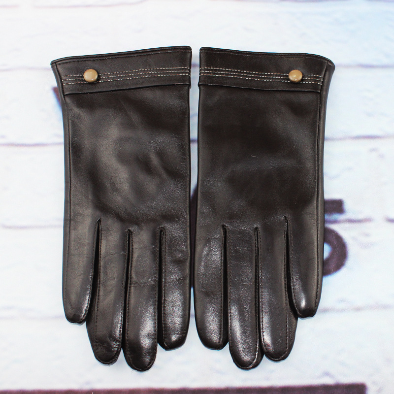 Whole-time gloves for the women in the autumn winter.