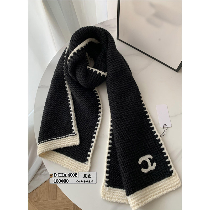 High-temperature fashion letter, sheave scarf, thicken her warm cape in the autumn and winter.