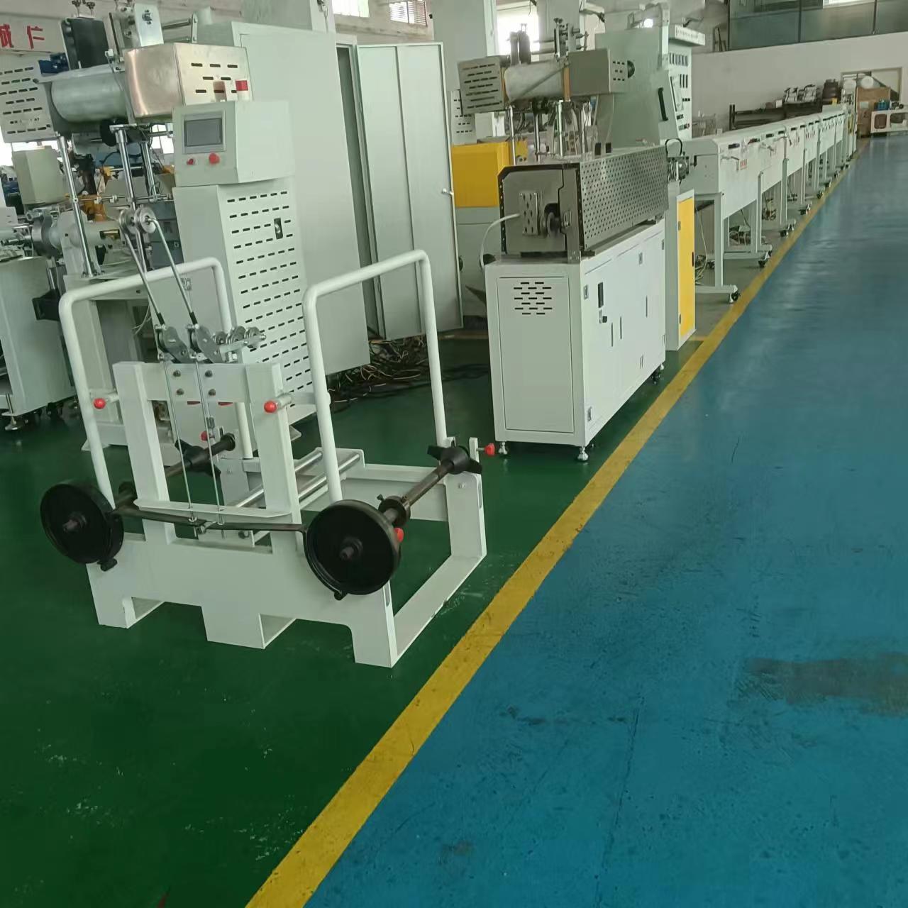 รุ่นสูงสุดของ PLC การจัดอันดับสูงสุด สายถูกแยกออกจากสายฮอตไลน์ของไวโรบี ครัชเชอร์