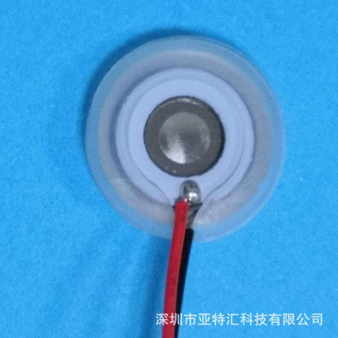 습식 충전 장치는 초음파 마이크로 포어 안개 13.8 mm 초음파 안개를 사용합니다.